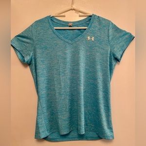 Under Armor heat gear T-Shirt / color: light teal blue 
size large